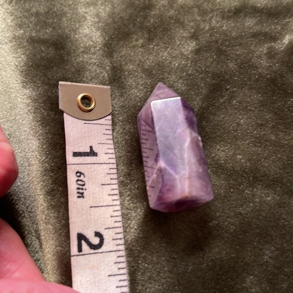 Amethyst Crystal Point Small - Picture 2 of 4
